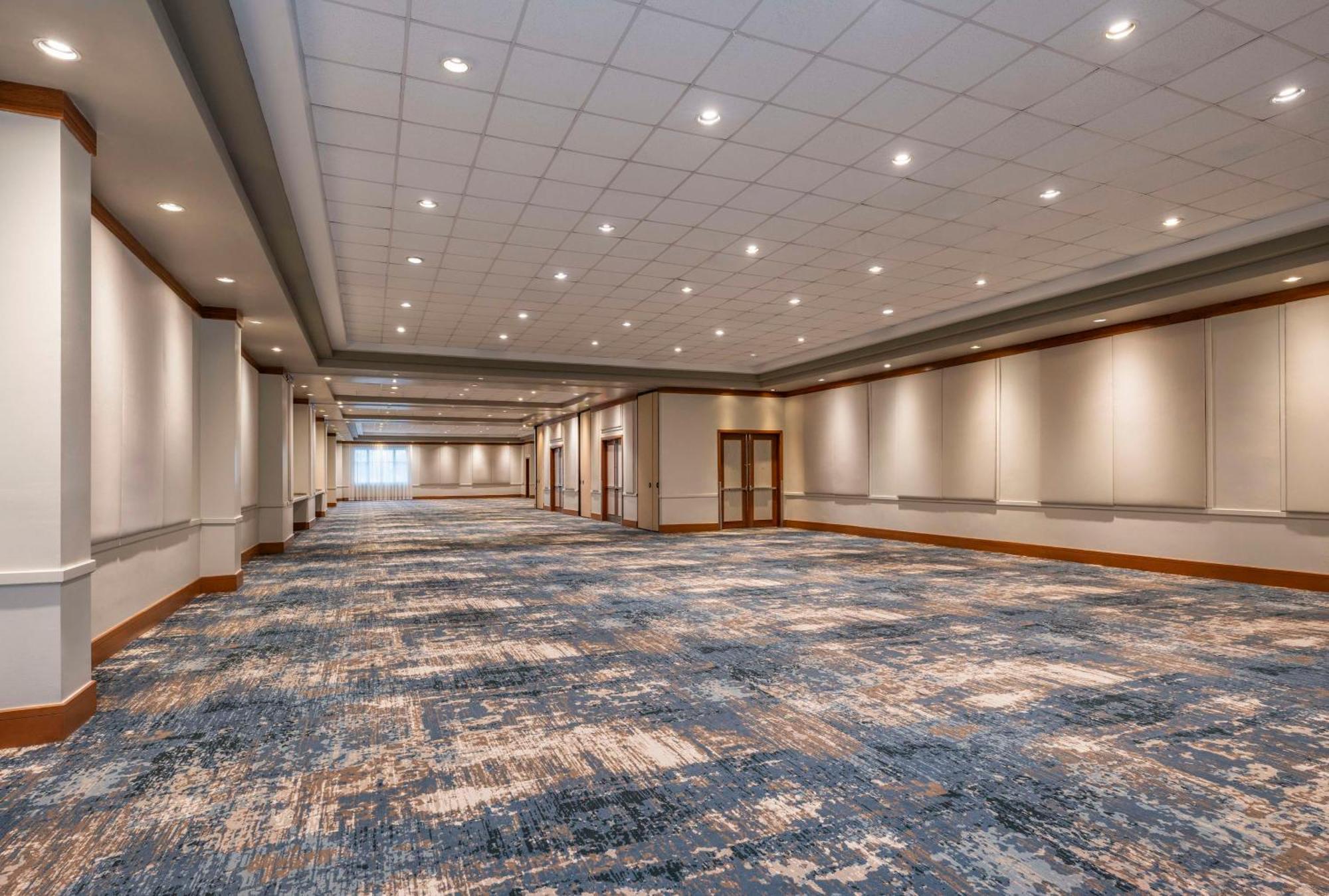 Embassy Suites By Hilton Dorado Del Mar Beach Resort מראה חיצוני תמונה