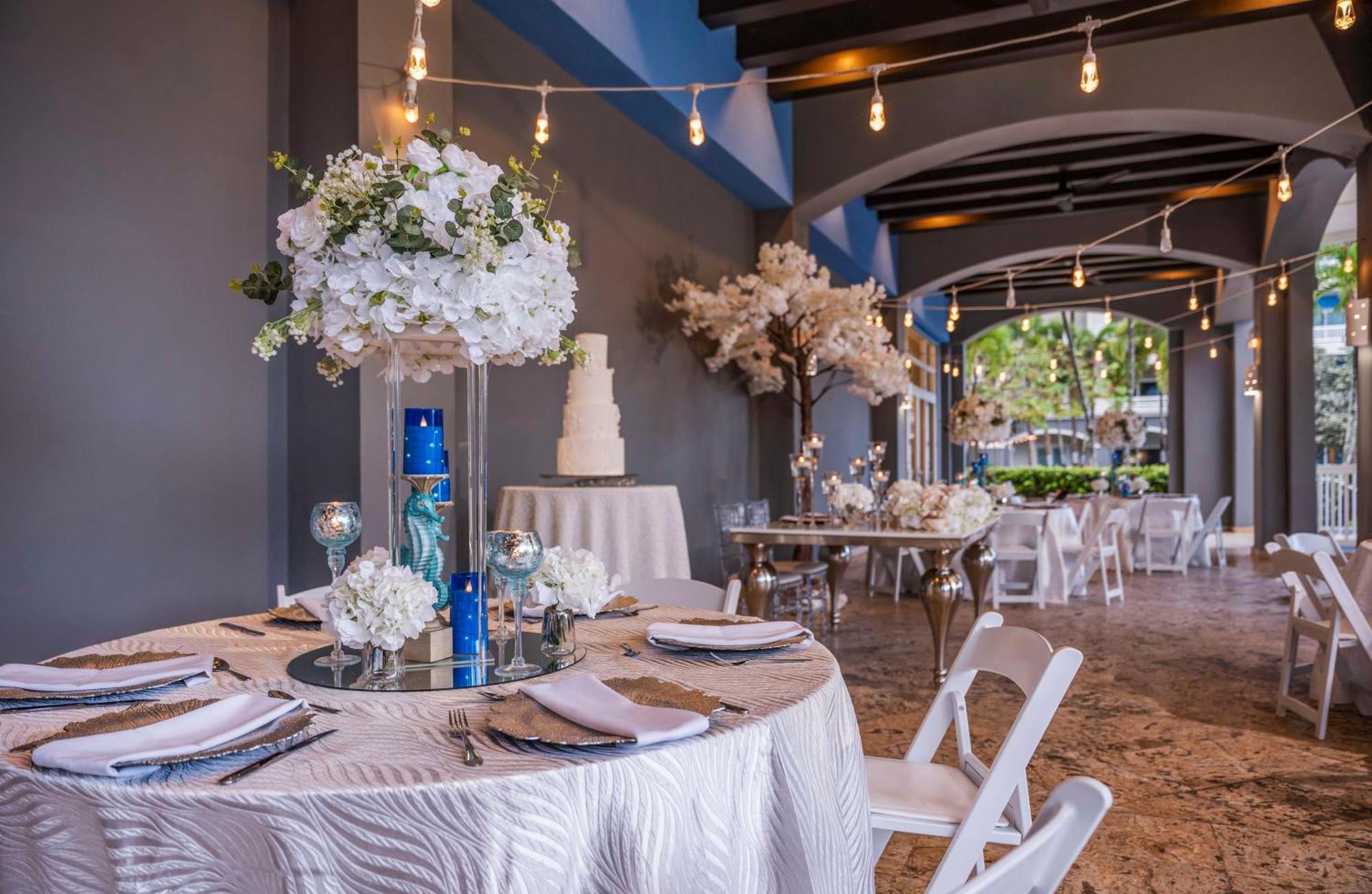 Embassy Suites By Hilton Dorado Del Mar Beach Resort מראה חיצוני תמונה