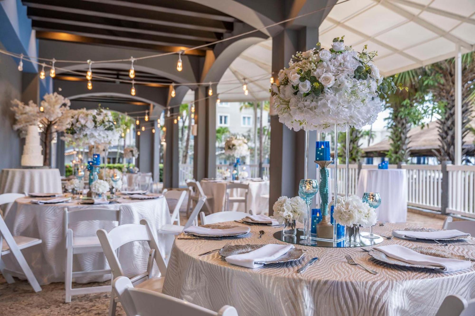 Embassy Suites By Hilton Dorado Del Mar Beach Resort מראה חיצוני תמונה