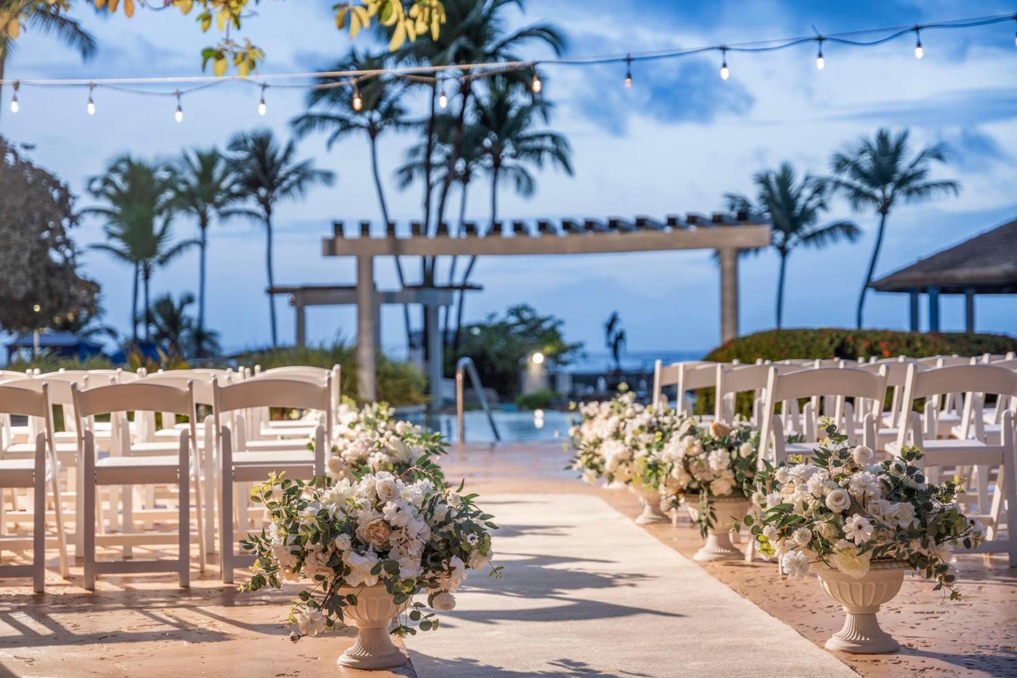 Embassy Suites By Hilton Dorado Del Mar Beach Resort מראה חיצוני תמונה
